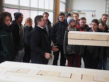 Herbert Duttlinger mit Studierenden der Universität Freiburg